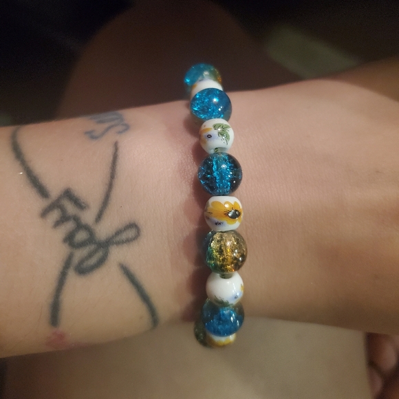 Handmade bracelet - Picture 2 of 2